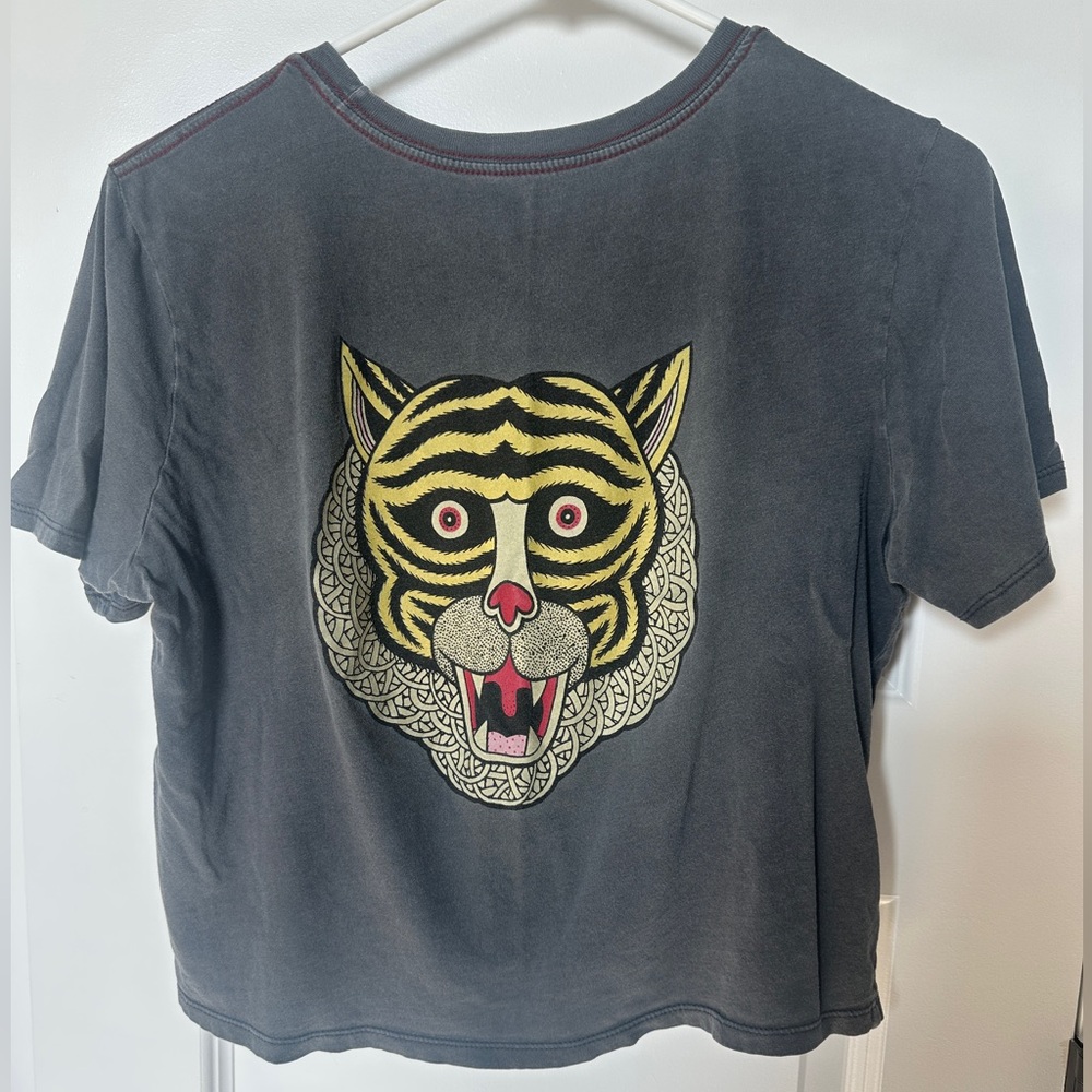 RVCA x Matt Leines Artist Network Program Cropped Women’s Tiger T-Shirt